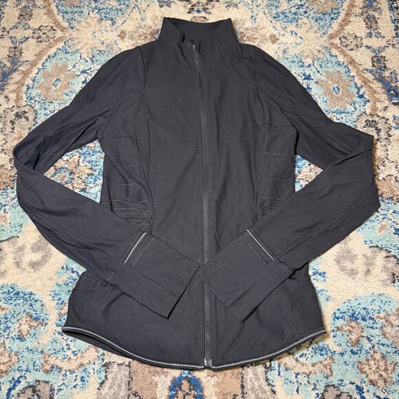 Lululemon jacket - Picture 1 of 5